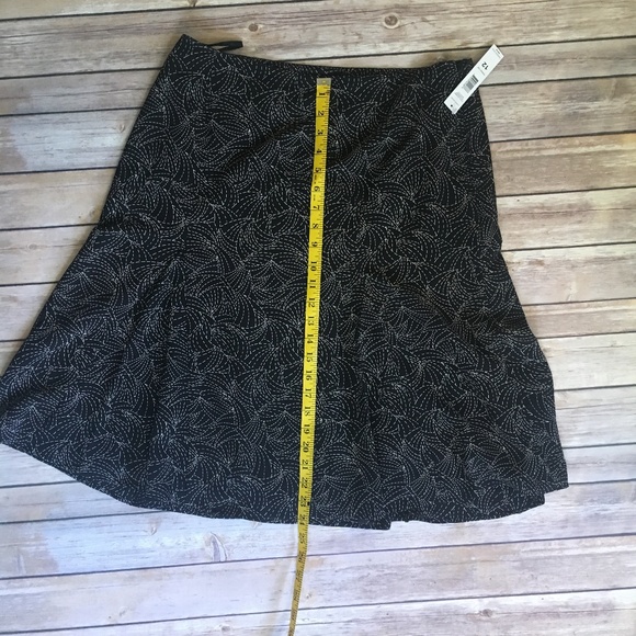 Jones Wear Skirt - Picture 5 of 6